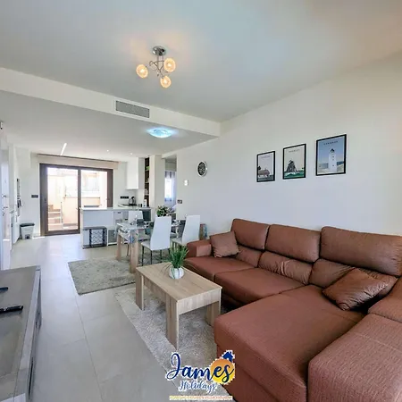 Sunny 2 Bed Retreat With Pool View Lb86 * Torrevieja
