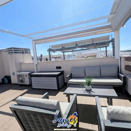Sunny 2 Bed Retreat With Pool View Lb86 Torrevieja